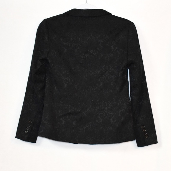Donating 8/15 Express Blazer Black Size 2 - Picture 2 of 5